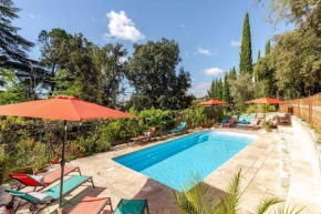 Suite La Duchesse - SPA-JACUZZI - MASSAGE- SAUNA - 4 SAISONS - Piscine chauffée Toute l'année - 800m centre ville